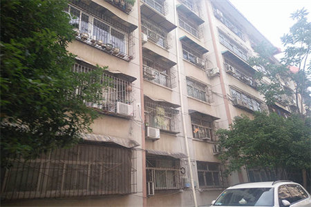 祥云小区3室2厅1卫93㎡/带附房/带阁楼